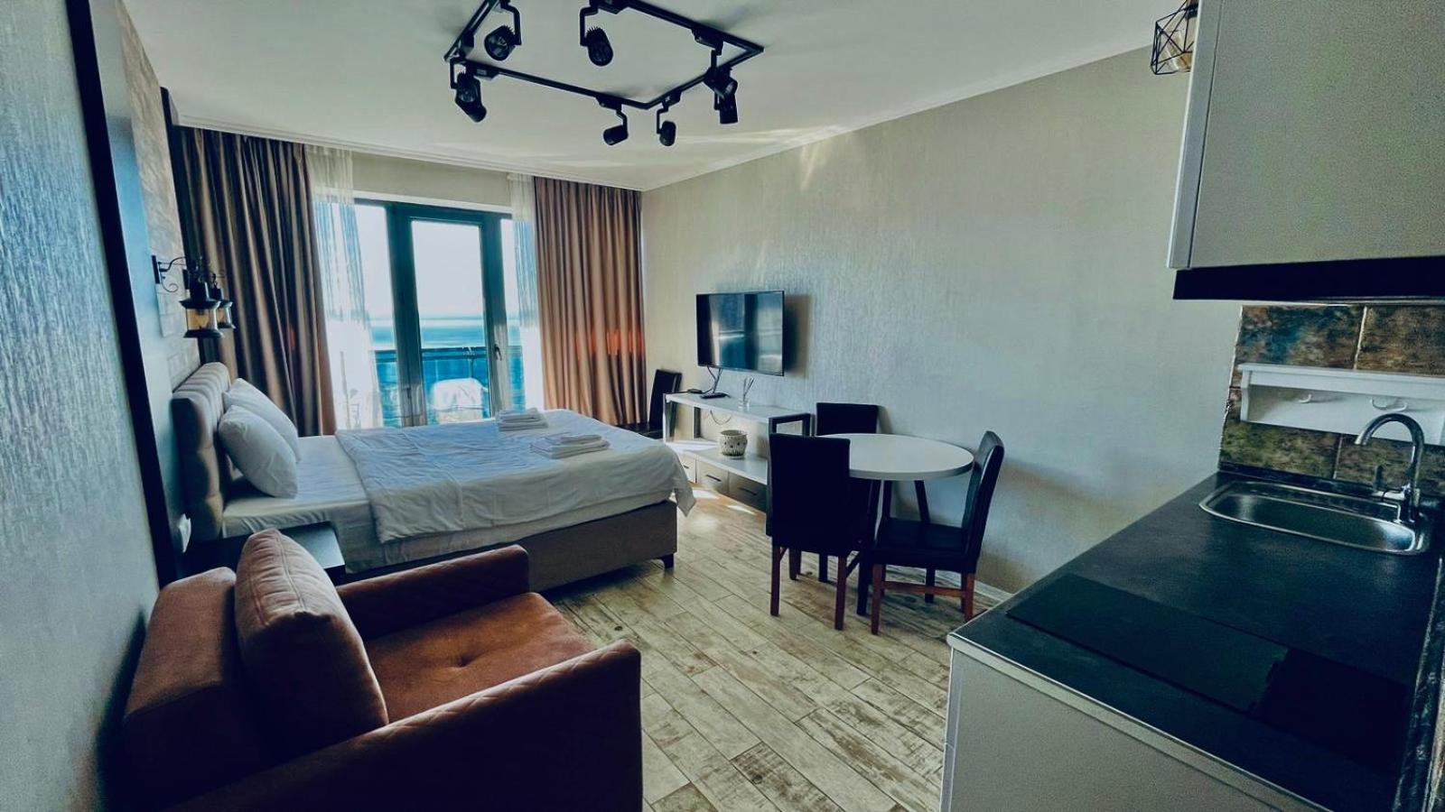 Marvella Hotel Orbi Beach Tower Batumi Exterior photo